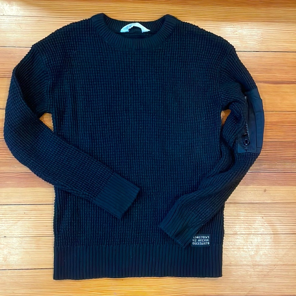 Boy’s H&M crew neck sweater